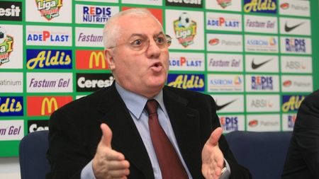 "Dinamo nu merită titlul! **Timișoara sau Unirea îl câștigă!"