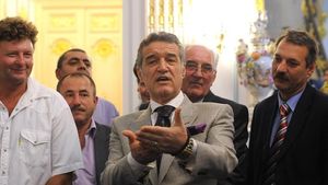 Becali anunță victoria în "războiul arbitrilor"!** "Pe Crăciunescu îl dăm afară ca pe o măsea stricată"