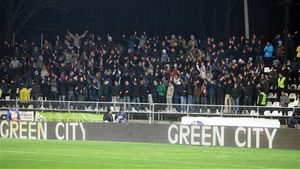 Fanii acuză firma de pază: "Ei au început totul!** Situația se calmase și ei dădeau cu gazele lacrimogene!"