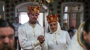 Nuntă mare la lipoveni! S-a însurat Cătălin Chirilă, singurul campion mondial pe care îl are România la kaiac-canoe | FOTO