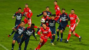 LPF revine cu un comunicat dur după cazul de coronavirus de la Dinamo: „Este un semnal de alarmă! Nu vom face niciun rabat de la respectarea legii!” Mesaj pentru fani