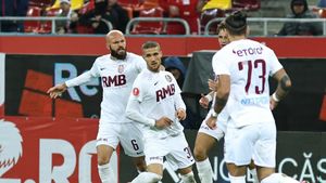 Jucătorul din Liga 1 care e mai aproape de EURO decât „tricolorii”. „Sunt convins că transferul în România m-a ajutat”. Cel mai fericit moment al său a fost și cel mai trist al naționalei noastre la un turneu final | EXCLUSIV 