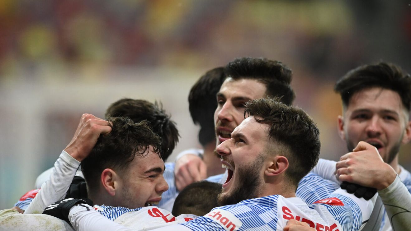 Dinamo s-a interesat de un fotbalist care a câștigat două titluri alături de Gică Hagi. Fanii cer întăriri, Ovidiu Burcă spune că, până în iarnă, se decurcă cu ce are | EXCLUSIV