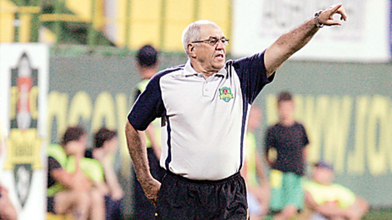 Hizo: „Doresc să jucăm în aceeași formulă încă 15 meciuri"