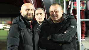 Rupe tăcerea despre divorțul cu scandal de faimoasa Leta! „N-am tras cu pistolul în discotecă. Eram David Beckham”