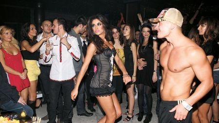 FOTO INCENDIAR** "Kim Kardashian de România" îl face de râs pe unul dintre cei mai mari fotbaliști ai țării! Cea mai "TARE" ipoteză despre sexul oral