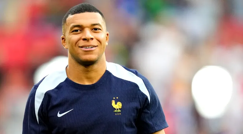 Prezentarea oficială a lui Kylian Mbappe la Real Madrid! Desfăşurare grandioasă de forțe: francezul a făcut vizita medicală şi a dat primele autografe