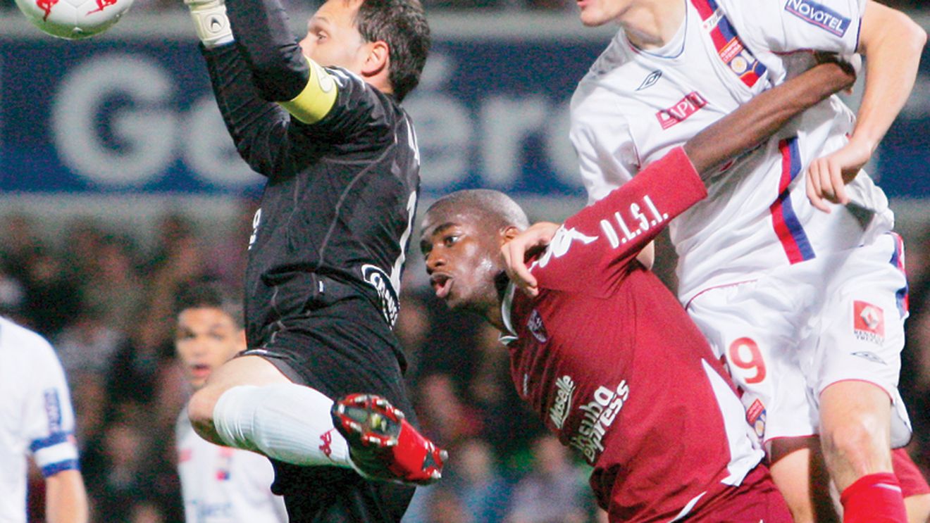 Bassong nu va deveni "câine"