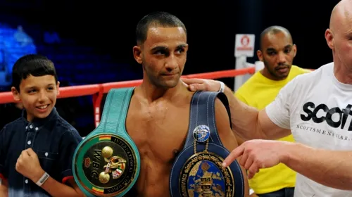 „Felicitări, frate”! Cel mai bun prieten al lui Aymen Tahar este un boxer englez, care a câștigat toate cele 18 lupte. Cazul incredibil al pugilistului numit după un film cu Elvis: fratele l-a dopat!