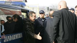 Judecata privind returnarea banilor din dosarul "Valiza" se mută la Cluj!