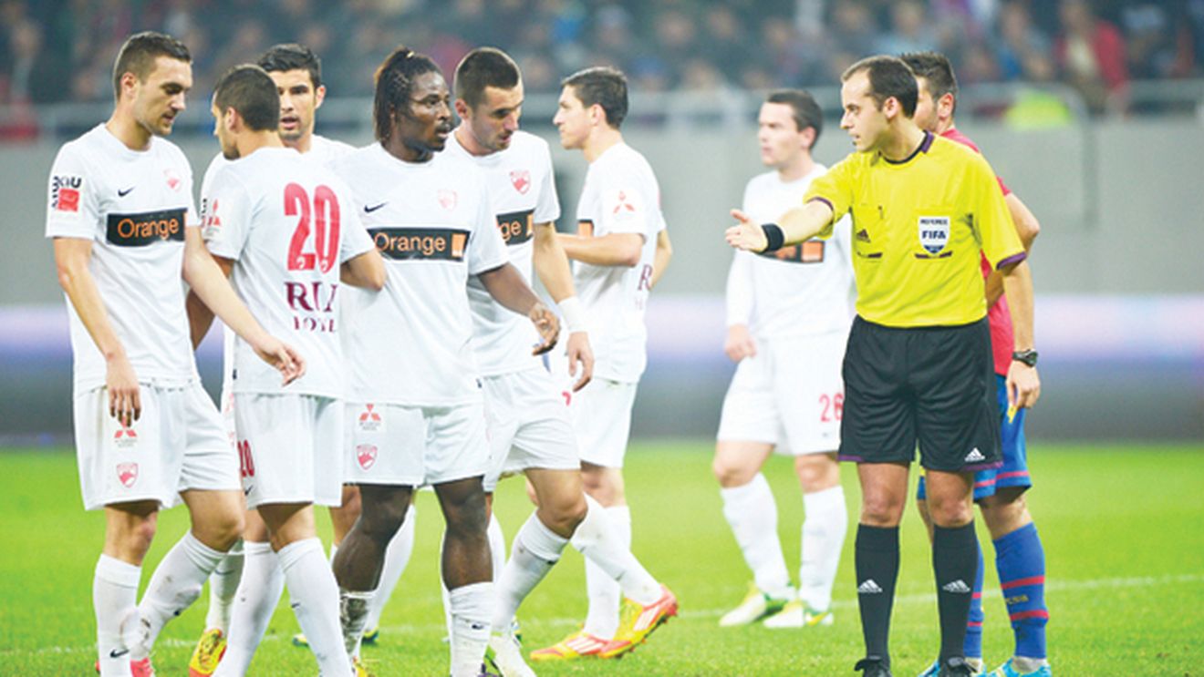 Omul care a făcut-o pe Steaua campioană din toamnă o comite iar!** A luat 15.000 â‚¬ pentru un meci, dar acum este la un pas să i se înfunde: "Nu punem gaz pe foc"