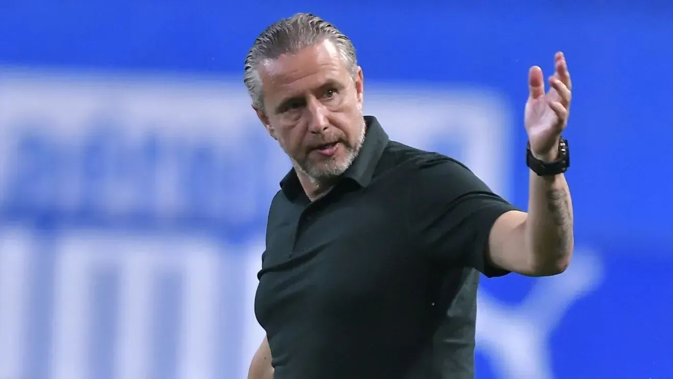 Șocați să afle că Reghecampf pleacă la FCSB din presă, șefii clubului din Tunisia au trecut la contraatac: „Vom lua deciziile care se impun!”