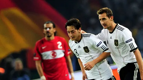 VIDEO** Mesut Ozil, huiduit de turci! Nu s-a bucurat când a marcat! Germania - Turcia 3-0