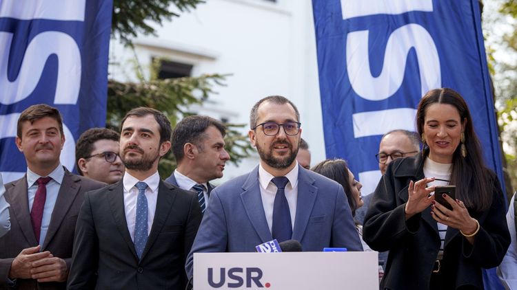 Deputatul despre care Gigi Becali spunea că are „microb useristo-satanist” a ajuns ministru în Moldova și și-a dat demisia din Parlamentul României!