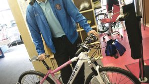 Jucătorii lui Andone au iesit la cumpărături