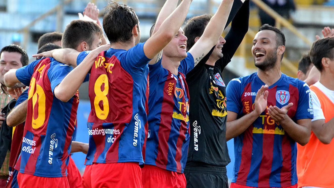 Louis van Gaal debutează pe banca lui Manchester United contra unei echipe din Liga 1: ASA Târgu-Mureș va disputa un amical cu englezii pe 15 iulie