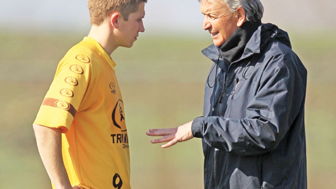 INCREDIBIL! I se spune Figo, e ÎNCHIS pentru trafic de droguri, dar joacă fotbal la un club profesionist! A semnat un contract după ce a impresionat în pușcărie: