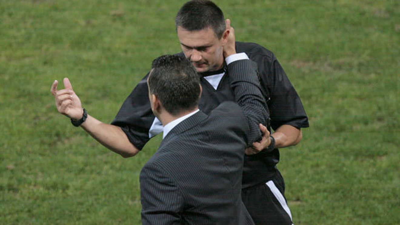 Să vină DNA-ul! O afirmație uluitoare și dezarmant de sinceră a lui Cristi Balaj:** "Mi s-au oferit bani de la diverși oameni de fotbal!" De ce n-a făcut niciun raport