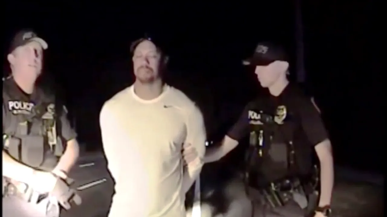 VIDEO | Poliția a dat publicității clipul arestării lui Tiger Woods. Fostul mare sportiv se afla într-o stare deplorabilă: 