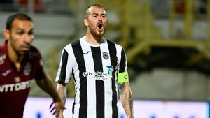 Denis Alibec, aproape de transferul în Arabia! Ce înlocuitori de top aduce Ioan Niculae | EXCLUSIV