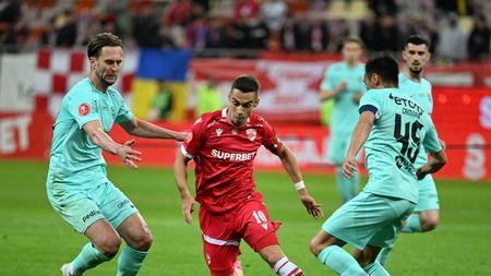 Dinamo o recunoaște pe FCSB ca fiind continuatoarea Stelei. Ce a apărut în programul de meci al „câinilor” de la partida cu CFR Cluj