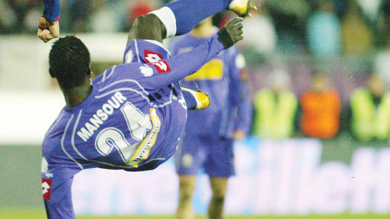 „Lobby,  îți dau foarfecă!"