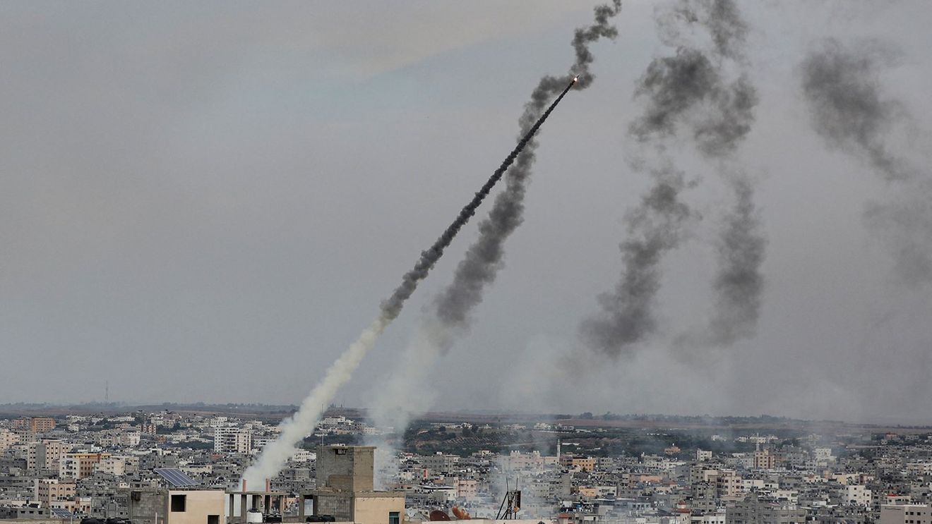 Clipe de groază pentru cei doi fotbaliști români care joacă în Israel! Au văzut Iadul: „Frate, plâng!”