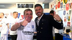 Cum comentează Ciprian Marica potențiala asociere dintre Gică Hagi și Rivaldo la Farul Constanța: „Mi-a tot sunat telefonul”. Dinu Gheorghe, comentariu amuzant: „Am avea un titular de bază, pe Rivaldinho” | VIDEO EXCLUSIV ProSport Live