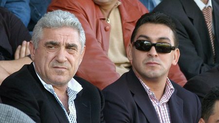 „Noi am fost primii 5 impresari FIFA din România!”. Cum a început ascensiunea lui Giovanni Becali și Ilie Dumitrescu pe piața transferurilor și ce sume uriașe au depus garanție pentru asta. EXCLUSIV