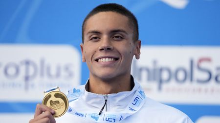 David Popovici, performanță uriașă în ultima zi a anului 2022! Ce a câștigat românul chiar înainte de trecerea în 2023