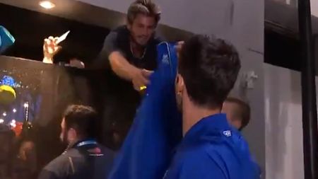 Novak Djokovic, un model. VIDEO | Gestul prin care i-a cucerit pe toți, imediat după finala AO: "Incredibil, pur și simplu te adorăm"