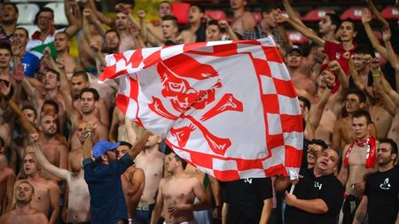 Dinamo inovează. Fanii care vor să-și cumpere produse cu stema clubului au reduceri în oferta "Red-White Friday"