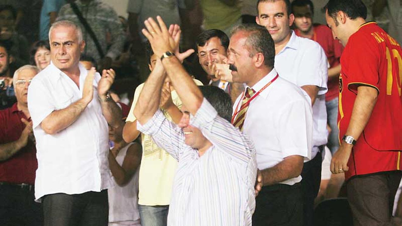 Hagi: "Galata va fi mai puternică la București"