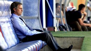 Mourinho, exasperat: "Mă întrebați de Pedro Leon de parcă ar fi Zidane sau Maradona!"