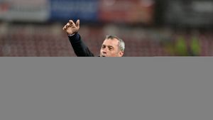 "Revoluție" la Dinamo! Rednic a anunțat: buget mai mare și 5 transferuri pentru titlu în sezonul viitor: "Dacă nu schimbam lotul, retrogradam!"