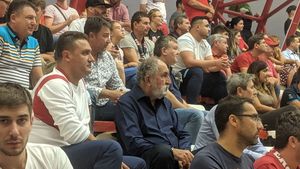 Ion Țiriac a venit să vadă victoria lui Dinamo din Champions League! Ce a făcut în tribună în timp ce "câinii" jucau împotriva lui Kristianstad FOTO