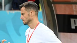 Prezență surpriză la Dinamo - UTA! Fostul jucător de la AC Milan și Atletico Madrid, în discuții cu Andrei Nicolescu