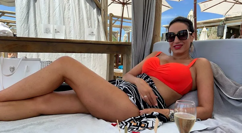 Irina Deleanu a încins plaja din Marbella. „Este un vibe care mă face să mă simt excelent”