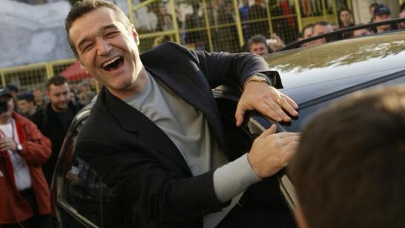 Becali: "Dinamoviștii au vrut să le excite pe curvele cu care erau! De aia s-au lăsat filmați"