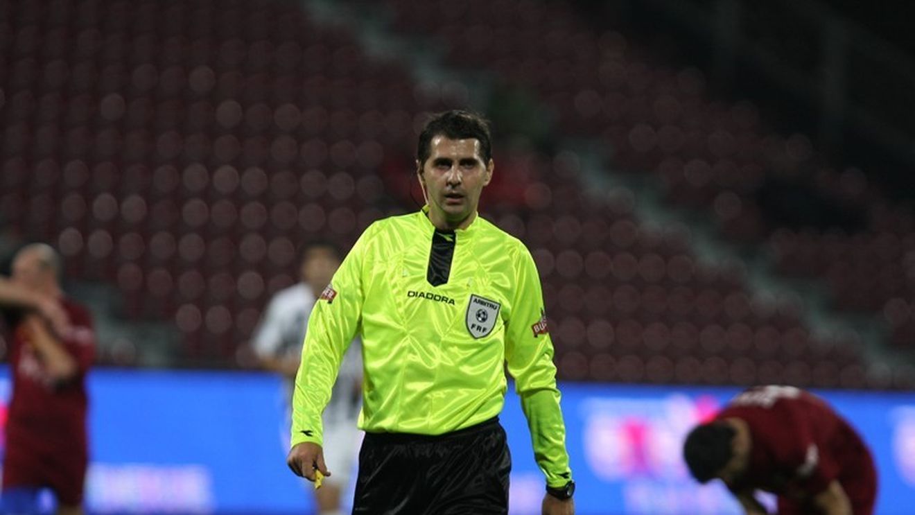 Robert Dumitru la Rapid -Dinamo!** "Centralul" n-a arbitrat niciun meci al "câinilor" în deplasare