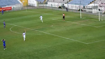 VIDEO | Ca Bănel Nicoliță pe ”Bernabeu!” Tontogol în Liga 2, dar cu actorul principal în rolul portarului