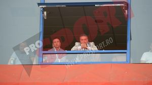 Steaua UMILITĂ‚, Becali se bucură pentru Hagi:** "Mi-era frică și la 1-4 să nu-i rănesc! N-a fost blat, sunt chestii de omenie"