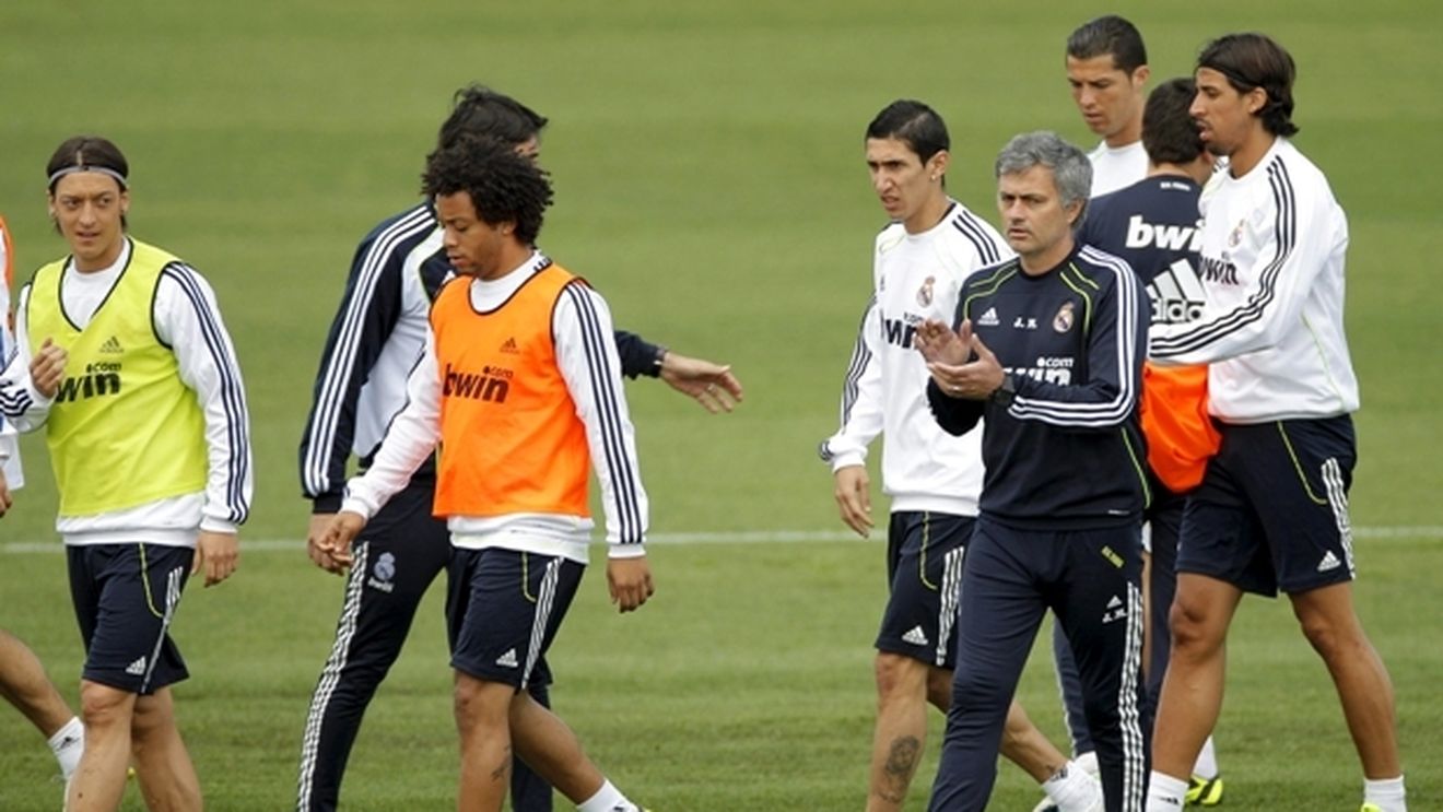Mourinho l-a reinventat doar pentru a-l pune în valoare pe Ronaldo: "Este fenomenal!"** Recordul care l-a dat gata pe Alex Ferguson