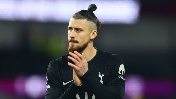 Răsturnare de situație cu transferul lui Radu Drăgușin! Clubul cu 7 Ligi ale Campionilor în palmares a început negocierile