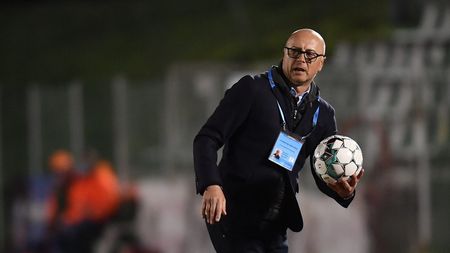 Leo Grozavu reacționează după interesul arătat de CFR Cluj! Ce spune antrenorul despre o colaborare cu formația din Ardeal: „Ce contează dacă plec sau rămân?”