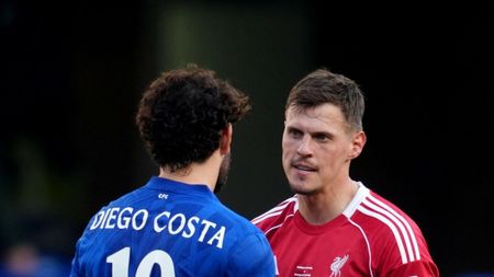 Scene incredibile la un meci caritabil! Diego Costa, la un pas de bătaie cu Martin Skrtel