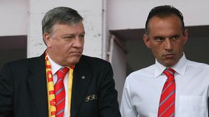 Prunea către Becali:** "Nu ești și niciodată nu ai fost nimic!"