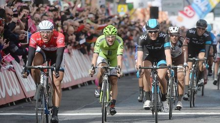 "Racheta" Kittel. Germanul a revenit spectaculos pentru a reuși a doua victorie de etapă din Giro