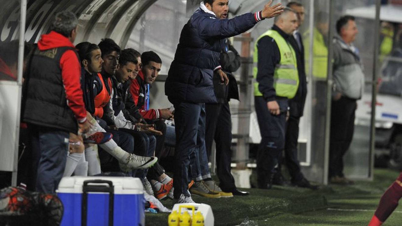 EXCLUSIV | Antrenorul cu licență PRO, umilit chiar în timpul unui meci din Liga 1 de către Adi Mutu: "Nu era ok așa ceva! Am discutat de multe ori cu el pentru a lămuri problema, dar lui i-a plăcut tot timpul să facă, să dreagă..."