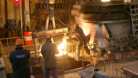 „Gigantul” s-a retras din Superliga și și-a făcut firmă de metalurgie. Are avere din imobiliare și face cursuri să devină paramedic